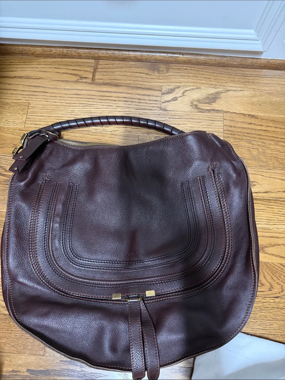 Chloe soft pebbled